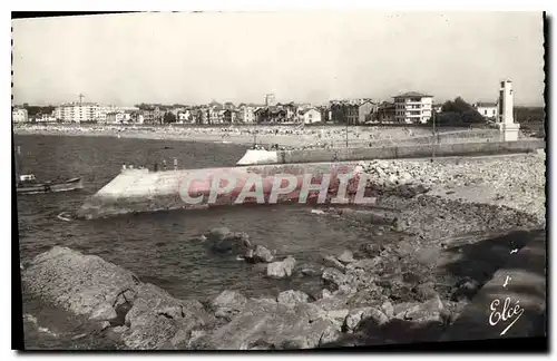 Ansichtskarte AK Saint Jean de Luz Basses Pyrenees L'Entree di Port au fond la Plage