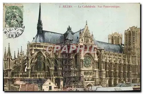 Cartes postales Reims La Cathedrale vue panoramique