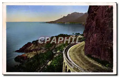 Ansichtskarte AK La Corniche d'Or Vue sur le Cap Roux