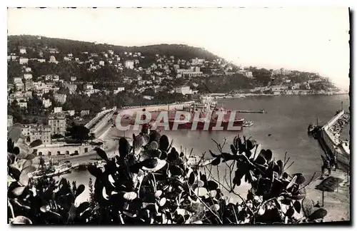 Cartes postales Nice A M vue generale sur le Port et le Mont Boron