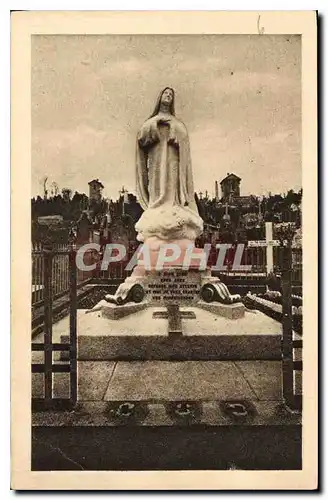 Cartes postales Monument eleve au Cimetiere des Carmelites de Lisieux a l'emplacement de la derniere tombe de Sa