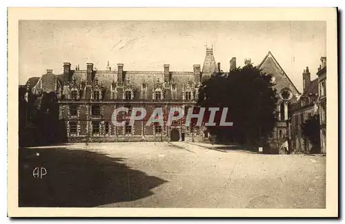 Cartes postales Blois l et C Le Chateau Aile Louis XII Est