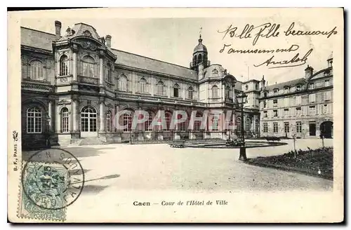 Cartes postales Caen Cour de l'Hotel de Ville