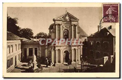 Ansichtskarte AK La Chapelle des Carmelites de Lisieux La Facade