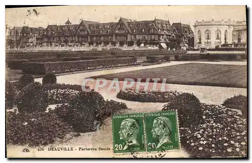 Cartes postales Deauville Parterres fleuris