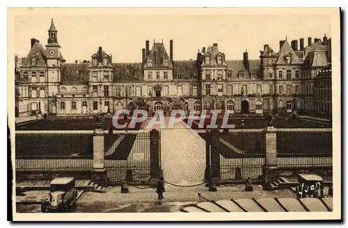 Ansichtskarte AK Fontainebleau S et M Le Palais Cour des Adieux