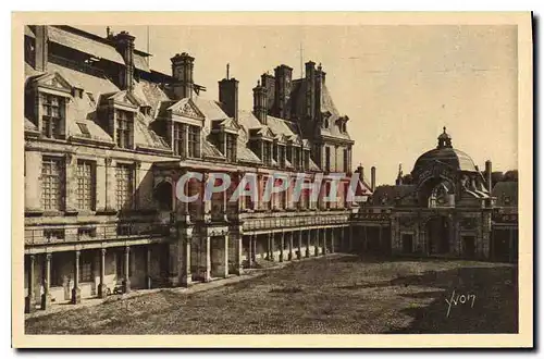 Cartes postales Palais de Fontainebleau Cour ogivale