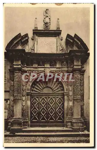 Cartes postales Aurillac Cantal Porte d'entree du musee de peinture et de sculpture