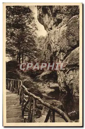 Cartes postales Vic sur Cere Cantal Le Pasa de la Cere