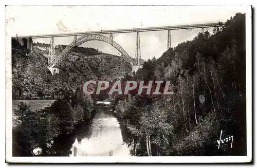 Ansichtskarte AK Env de Saint Flour Cantal La vallee de la Truyere et le viaduc de Garabit