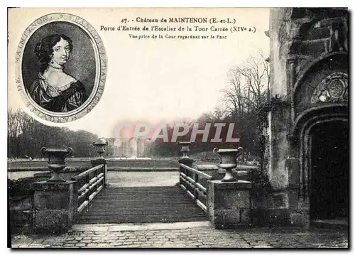 Ansichtskarte AK Chateau de Maintenon Porte d'Entree de l'Escalier de la Tour Carree