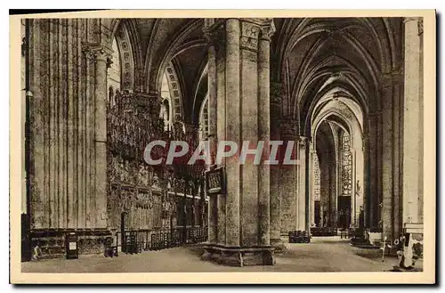 Cartes postales Chartres Eure et Loir Interieur de la Cathedrale Le Deambulatorie