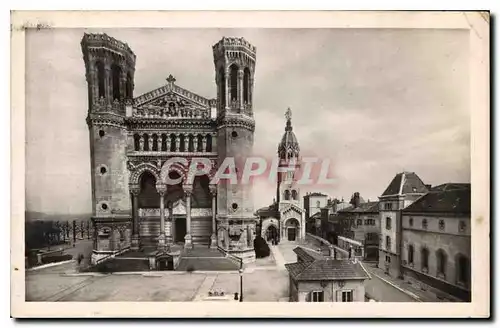 Cartes postales Lyon Notre Dame de Fourviere et l'Ancienne Chapelle