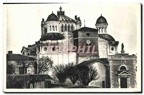 Cartes postales La Basilique et l'ancienne Eglise d'Ars Ain