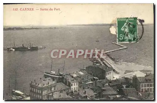 Cartes postales Cannes Sortie du Port