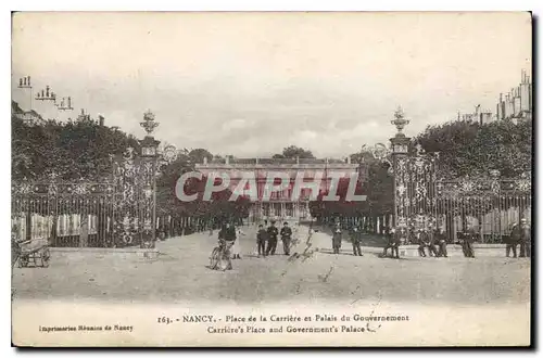 Cartes postales Nancy Place de la Carriere et Palais du Gouvernement