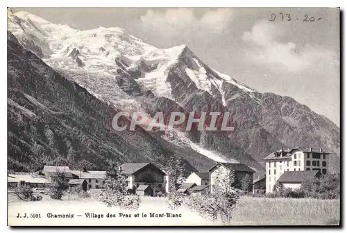 Cartes postales Chamonix Village des Praz et le Mont Blanc