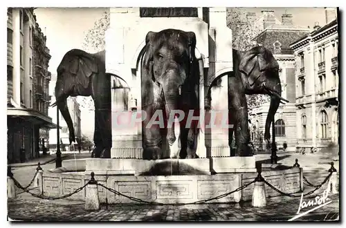 Cartes postales Chambery Savoie la Fontaine des Elephants