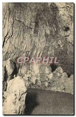 Cartes postales Grottes de Savonnieres Le calvaire et les sources