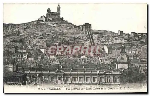 Ansichtskarte AK Marseille Vue generale sur Notre Dame de la Garde