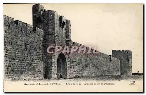 Ansichtskarte AK Remparts d'Aigues Mortes Les Tours de l'Arsenal et de la Poudriere