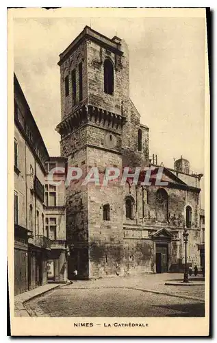 Cartes postales Nimes La Cathedrale