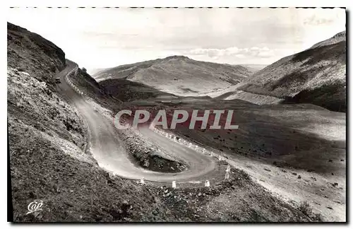 Cartes postales Le Cantal Pittoresque Le Puy Mary le Grand Tournant et les troupeaux