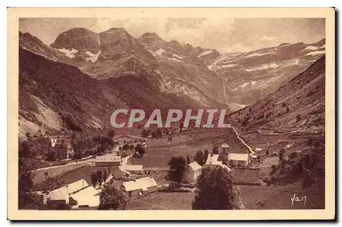 Cartes postales Gavarnie Le Village et le Cirque