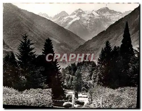 Cartes postales Luchon le Parc et le Port de Venasque vus du Casino