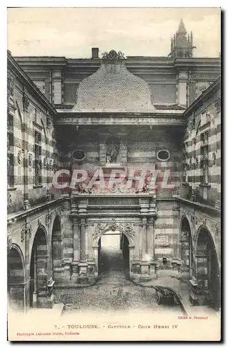 Cartes postales Toulouse Capitole Cour Henri IV