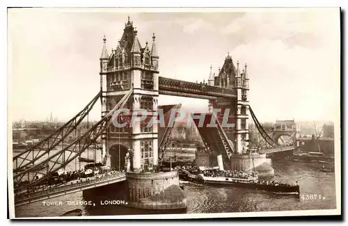 Cartes postales Tower Bridge London Bateau