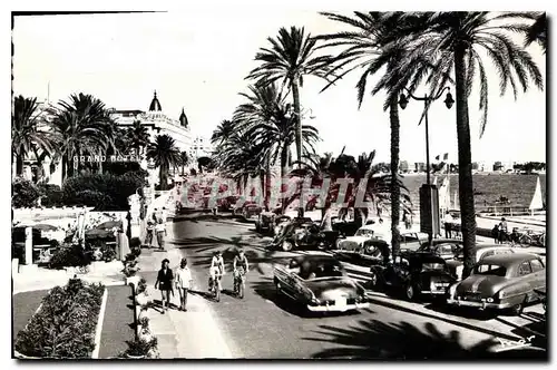 Cartes postales moderne La Cote d'Azur Cannes La Croisette Automobile Velo