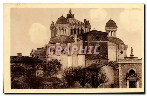 Cartes postales La Basilique et l'Ancienne Eglise d'Ars Ain