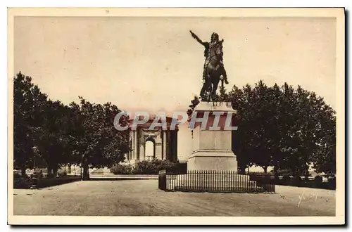 Ansichtskarte AK Montpellier Herault Jardin de Peyrou Statue de Louis XIV et Chateau d'Eau