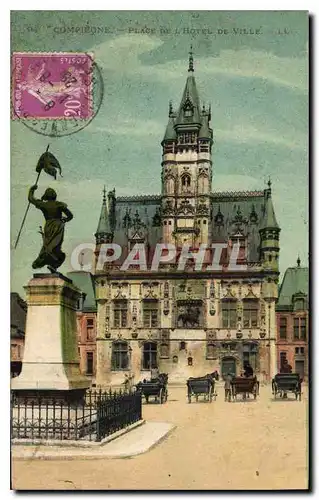 Cartes postales Compiegne Place et l'Hotel de Ville