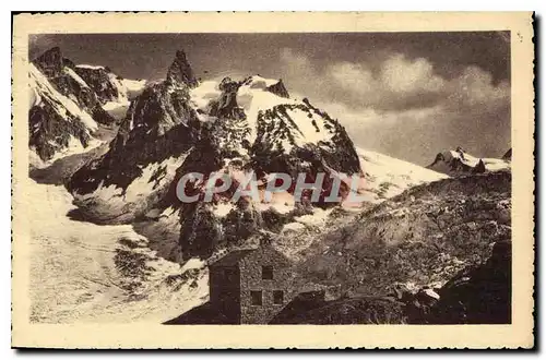 Ansichtskarte AK Chamonix Cabane du Requi et Aiguille du Geant