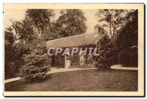 Cartes postales Les Buissonnets Le Jardinet de Therese devant la buanderie un de ses petits autels