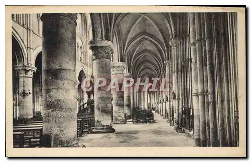 Ansichtskarte AK Lisieux Cathedrale Saint Pierre Nef laterale