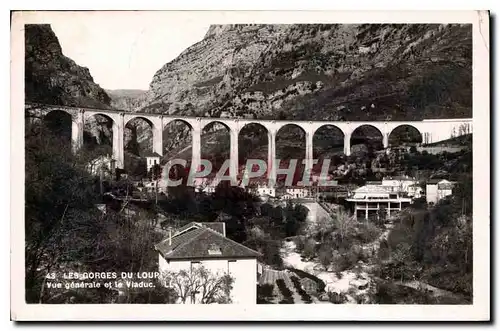 Cartes postales Les Gorges du Loup vue generale et le Viaduc