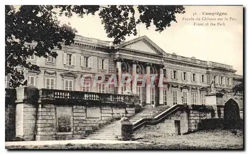 Ansichtskarte AK Compiegne Facade du Chateau sur le Parc