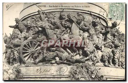 Cartes postales Troyes Bas Relief du Monument des Enfants de l'Aube