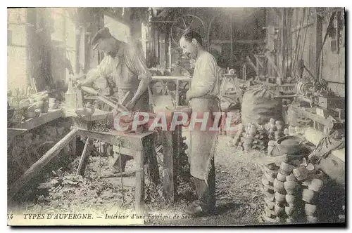 REPRO Types d'Auvergne Interieur d'une Fabrique