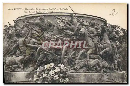 Cartes postales Troyes Haut Relief du Monument des Enfants de l'Aube