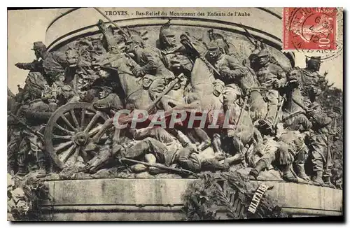 Cartes postales Troyes Bas Relief du Monument des Enfants de l'Aube