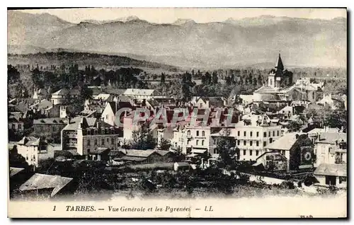 Cartes postales Tarbes Vue generale et les Pyrenees