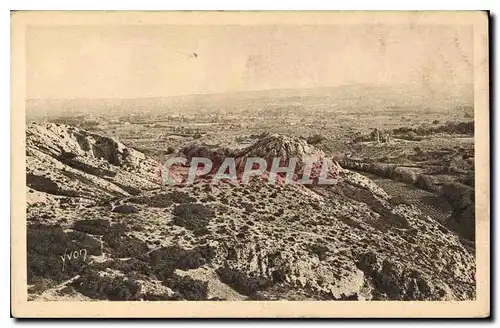 Ansichtskarte AK Paysages etr Pierres de Provence Saint Remy de Provence Le Plateau des Antiquites vu des Alpille