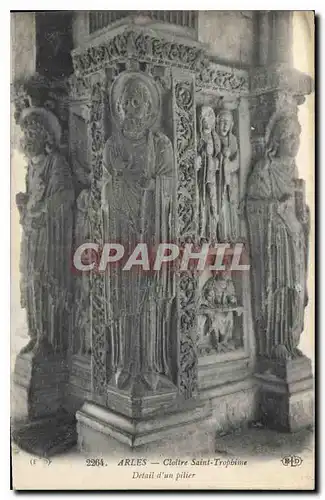 Cartes postales Arles Cloitre Saint Trophime detail d'un pilier