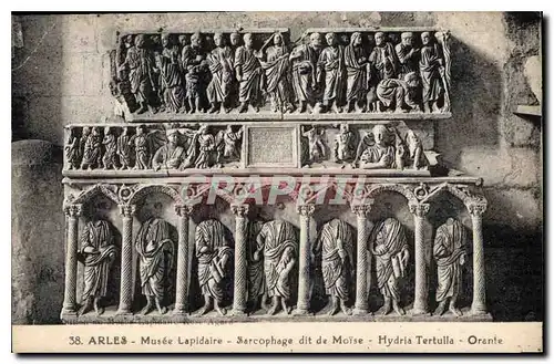 Cartes postales Arles Musee Lapidaire Sarcophage dit de Moise Hydria Tertulla Orante
