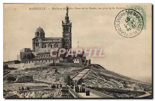 Cartes postales Marseille Basilique de Notre Dame de la Garde vue prise de la Passerelle