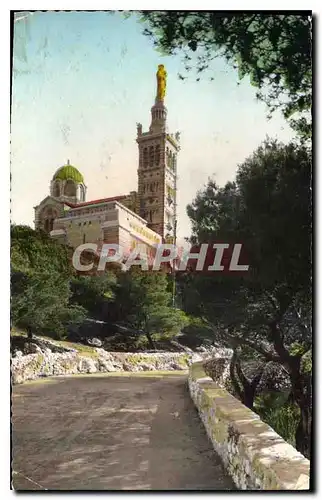 Ansichtskarte AK Le Carrefour du Monde Marseille Basilique Notre Dame de la Garde